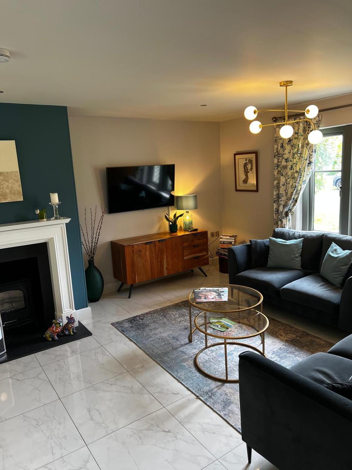 Chic Classy & Cosy At Lough Erne Golf Village And Resort Ballycassidy Exterior photo