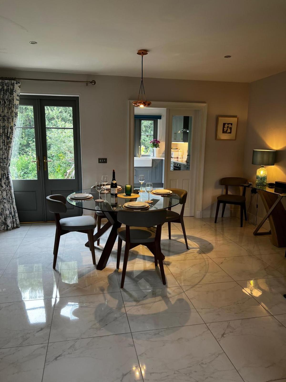 Chic Classy & Cosy At Lough Erne Golf Village And Resort Ballycassidy Exterior photo